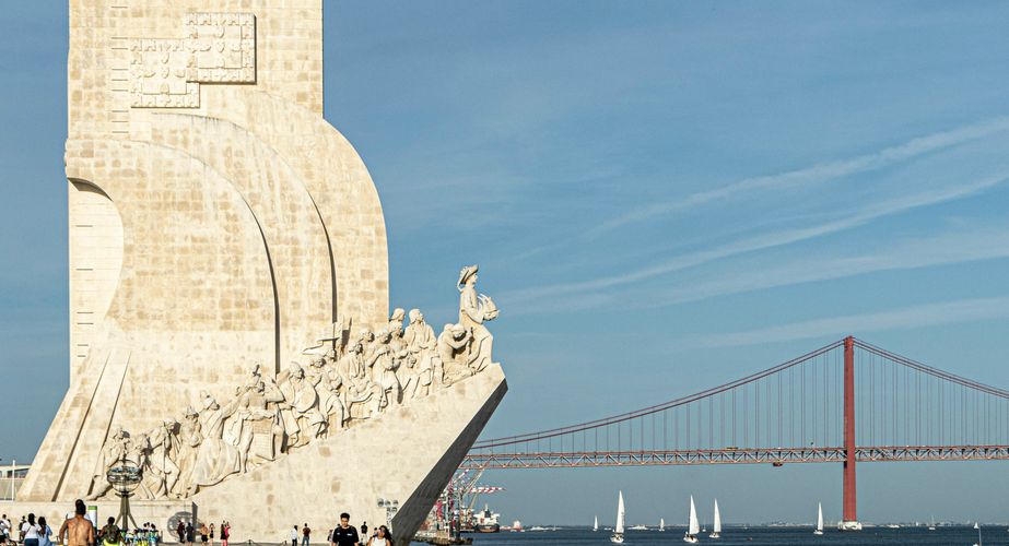 Lissabon boulevard en Vasco da Gamabrug Lissabon boulevard en Vasco da Gamabrug